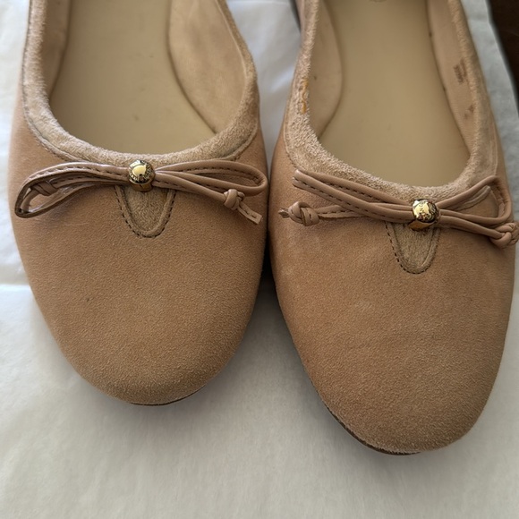 Flats with low heel. Faux-suede. NWOT. Sm blemishes at heel - reflected in price - Picture 8 of 8